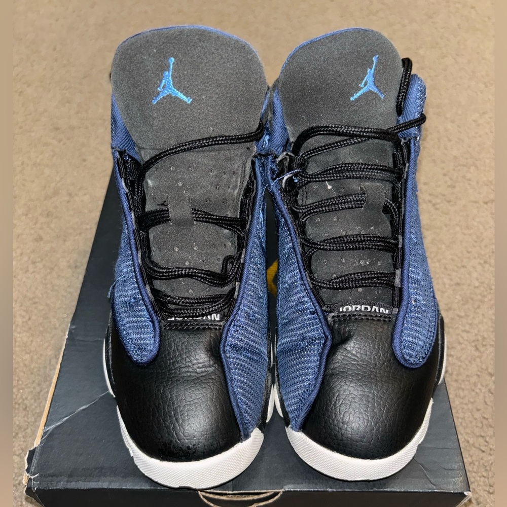 Lightly worn Boys Jordan Retro 13 size 3. Navy/University Blue-Black.